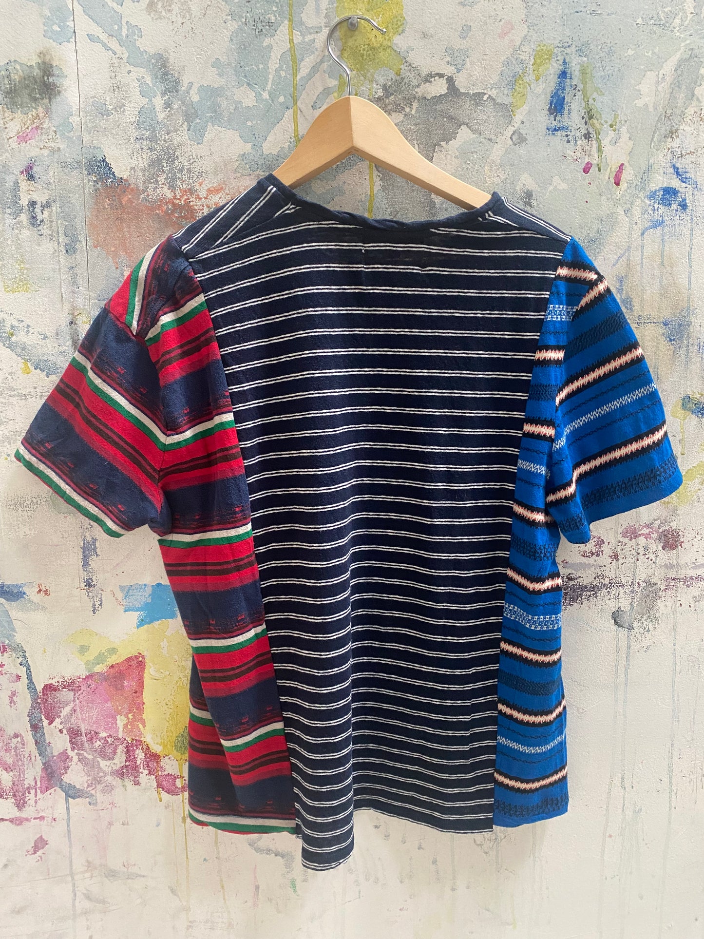 Linear Triptych Tee 5033 size M