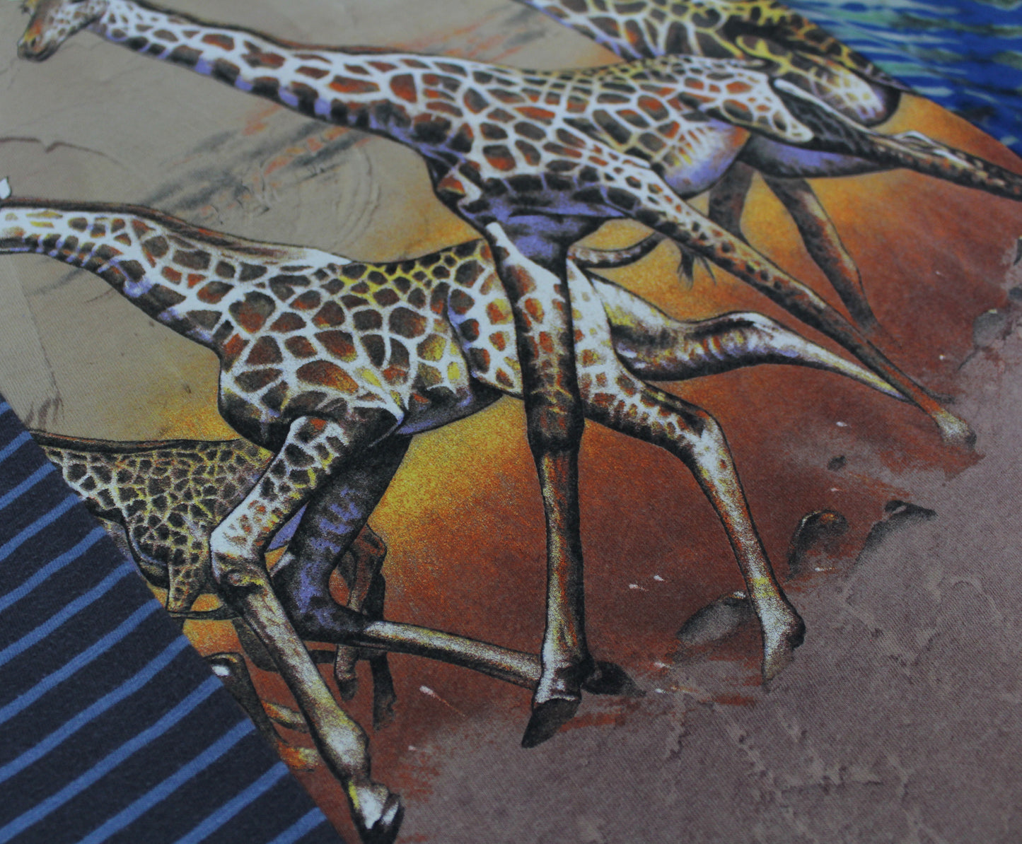 Giraffe Tee size L
