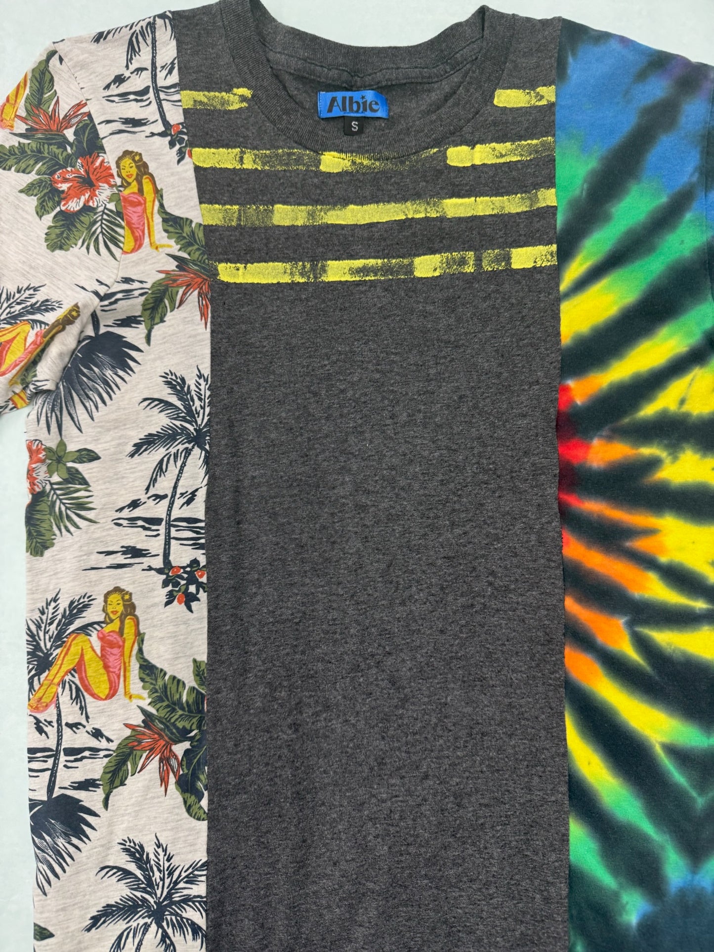 Hawaii Stripe Tie-Dye Tee size S