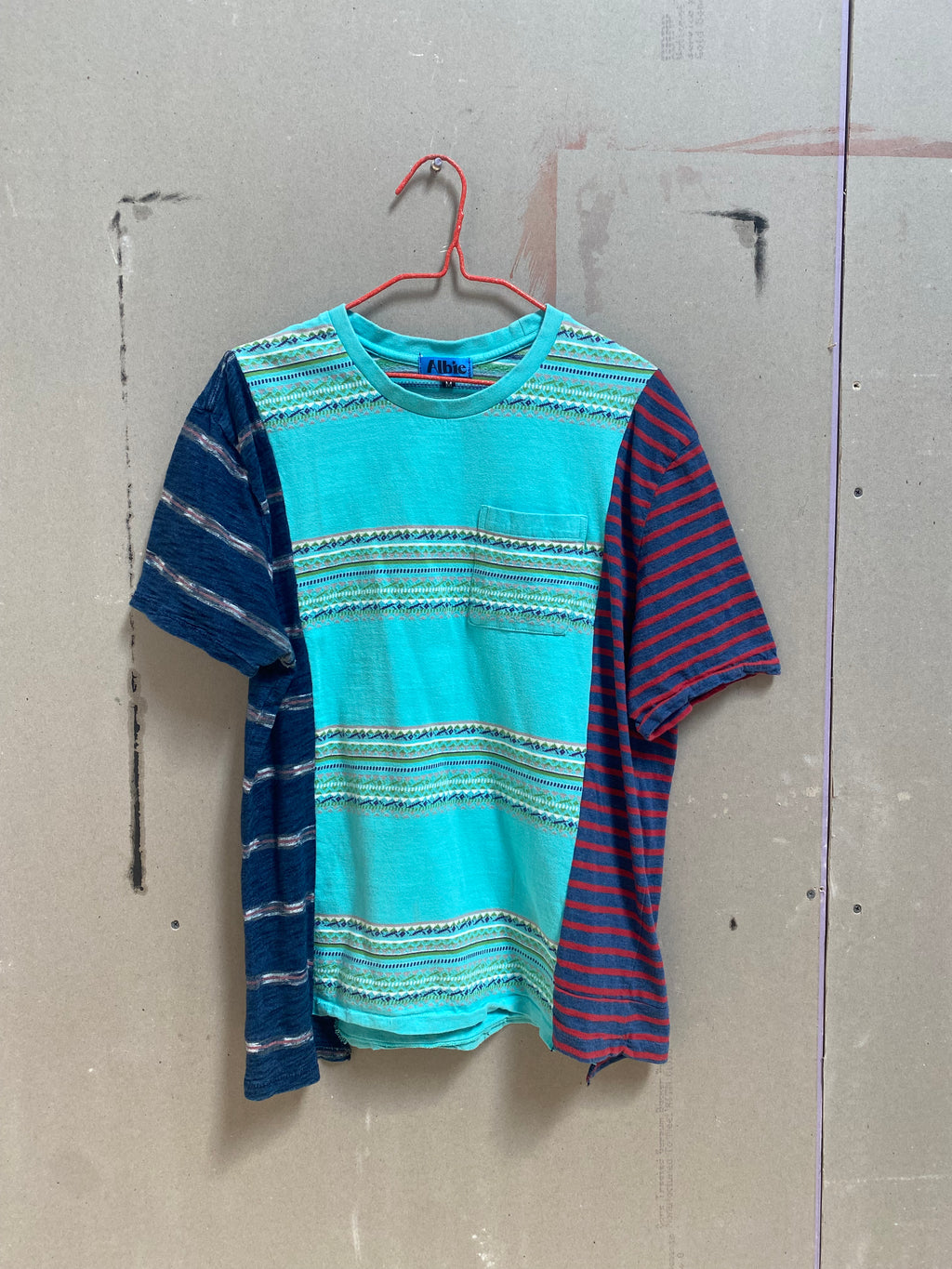 Twisted Triptych Tee 5036 sz M