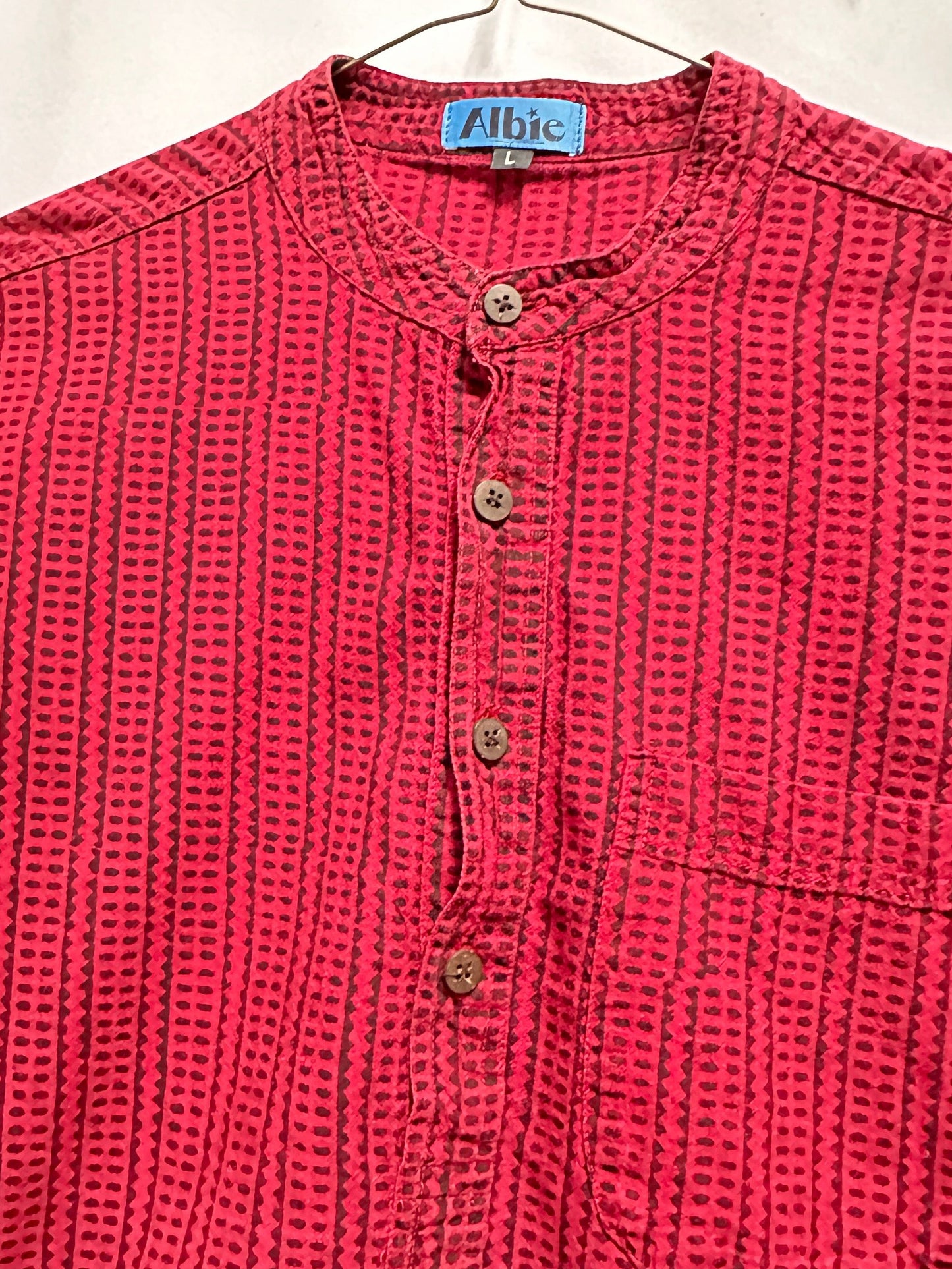 Collarless ‘Extended Play’ Shirt size L
