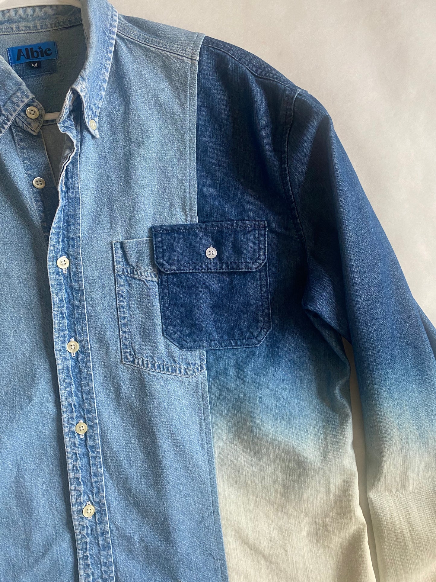 Mens ‘Extended play’ chambray/ denim shirt #5008 M
