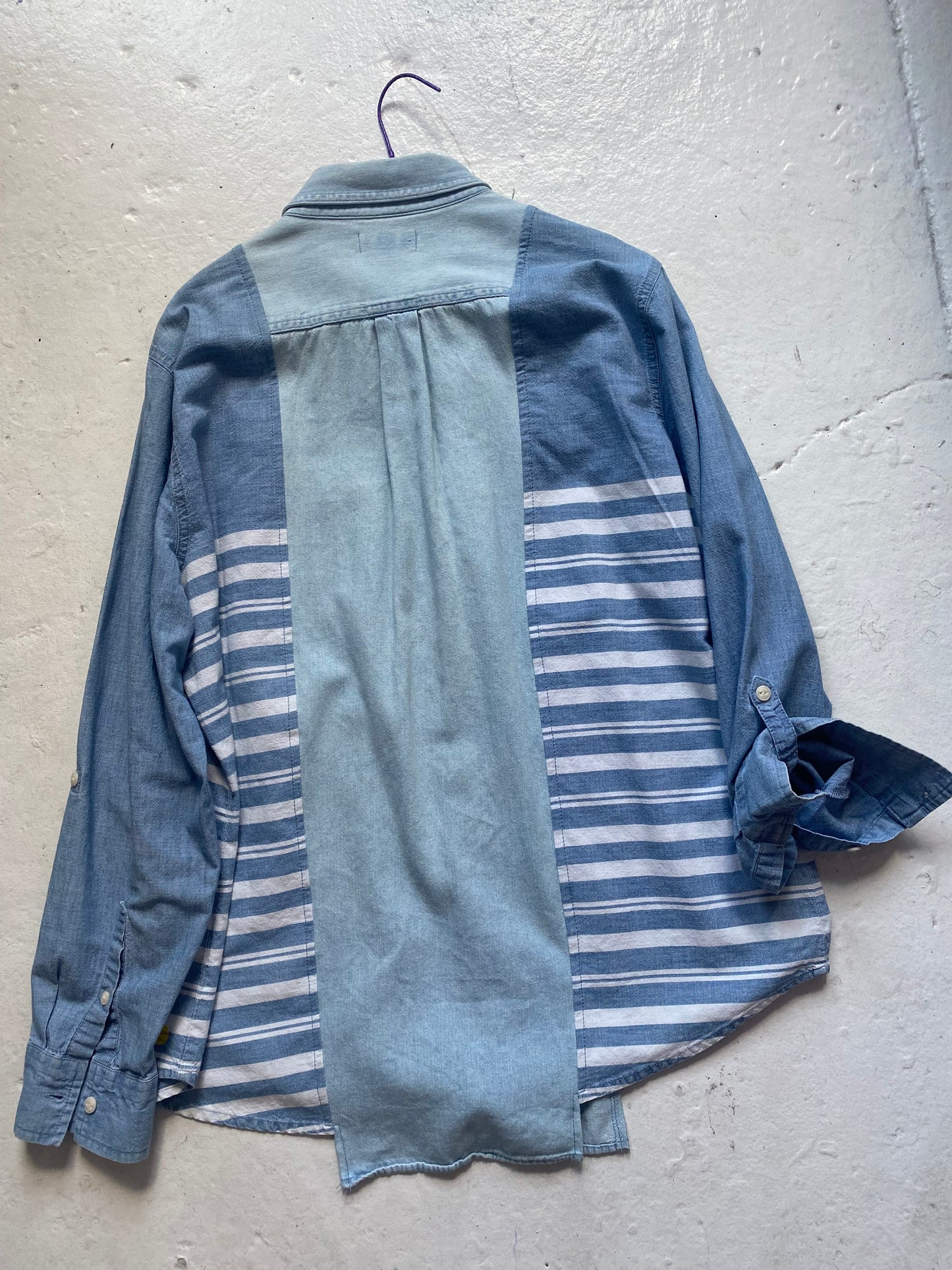 Mens ‘Extended play’ chambray shirt #5007 M