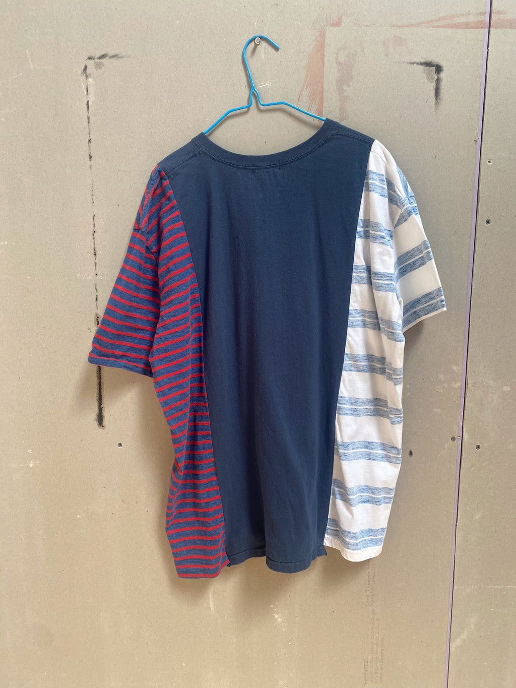 Crossroads Triptych Tee 5026 size L