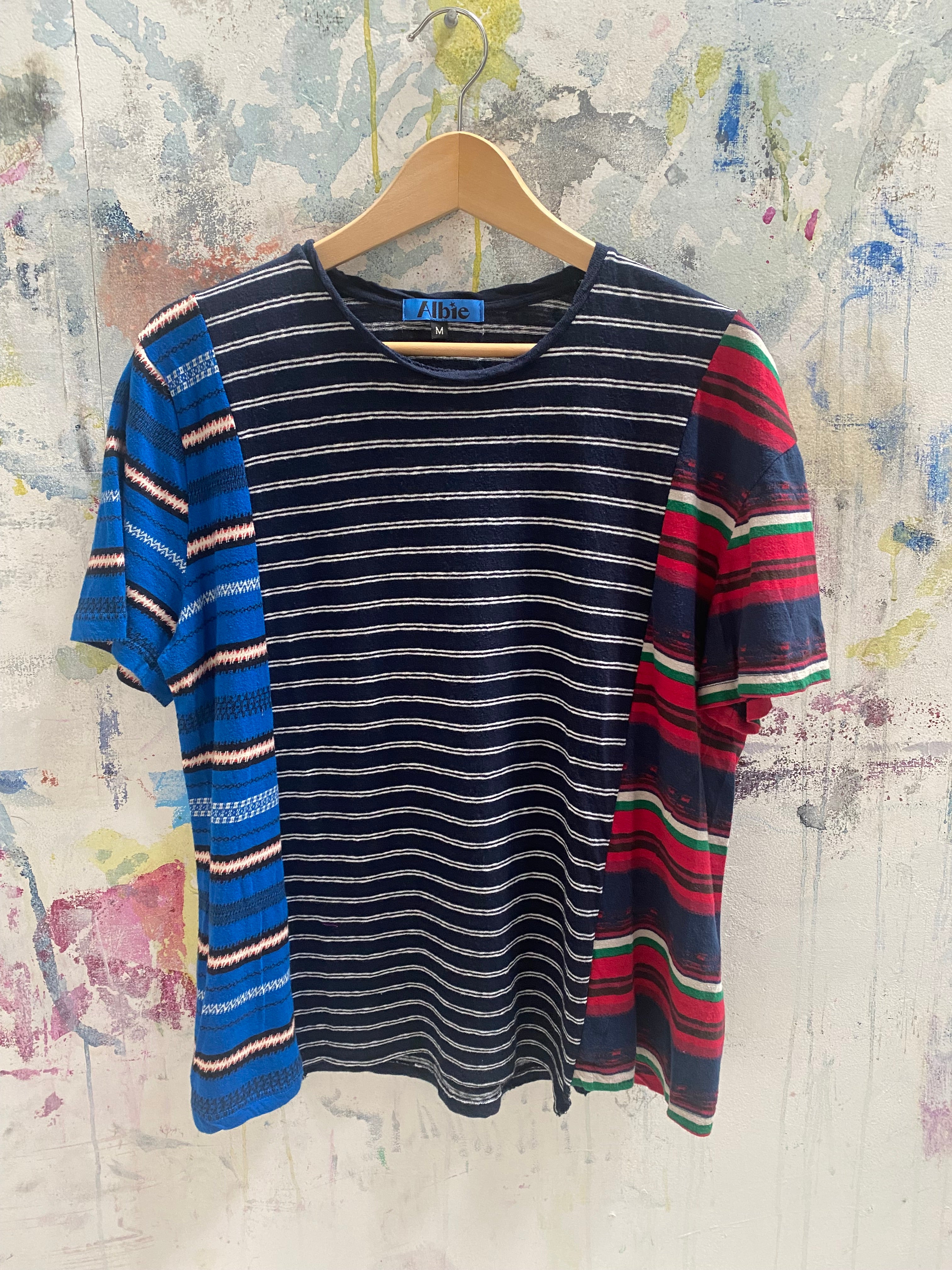 Linear Triptych Tee 5033 size M