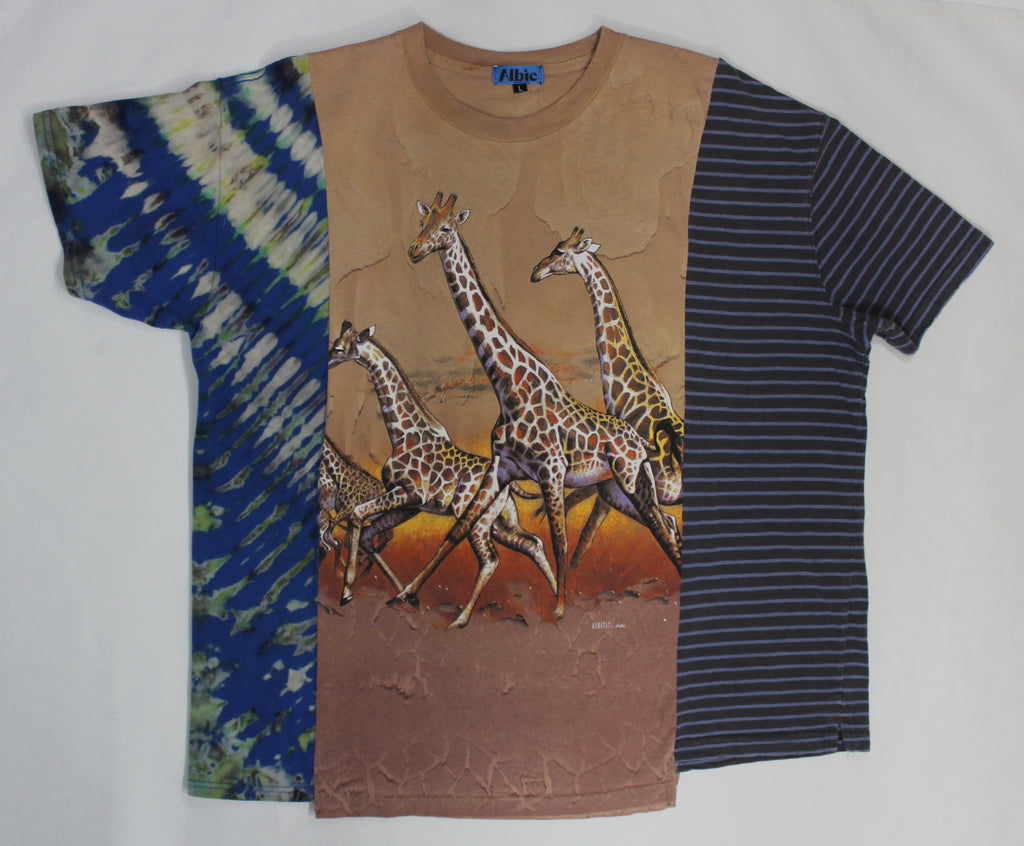 Giraffe Tee size L