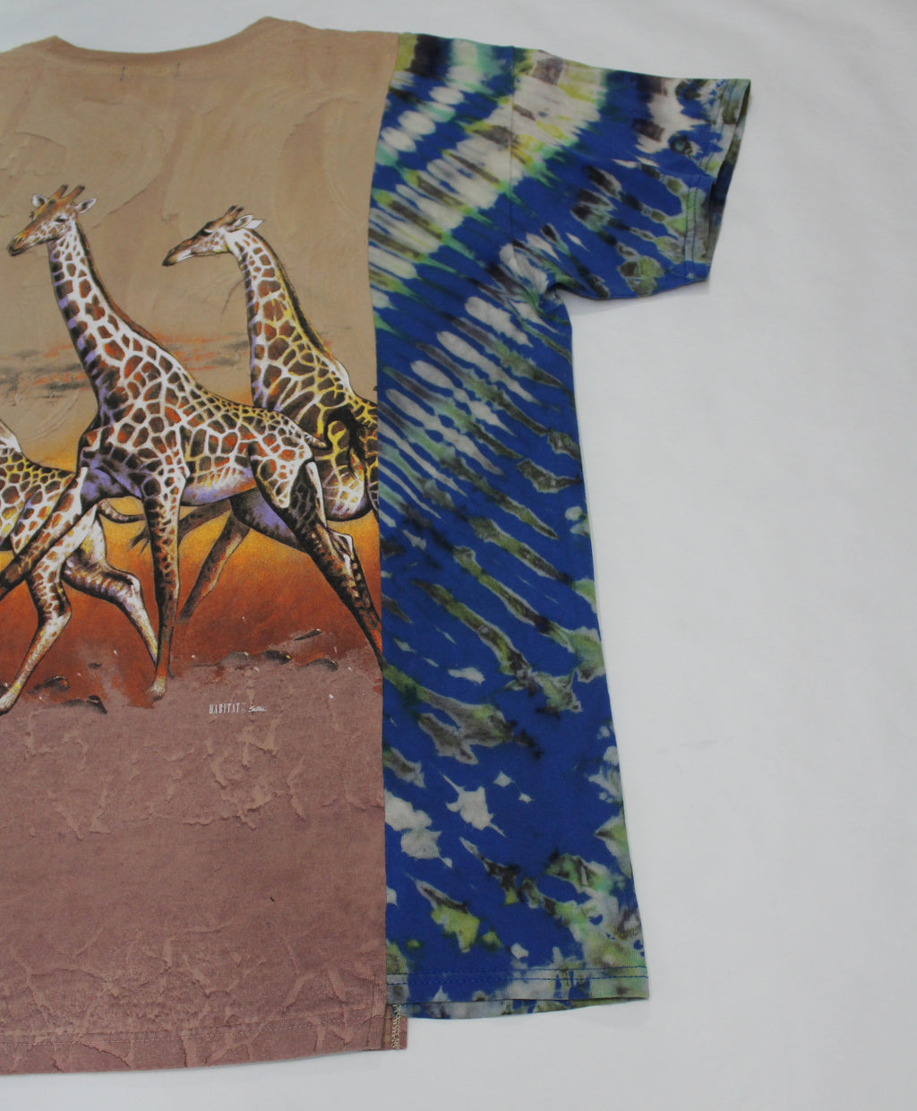 Giraffe Tee size L