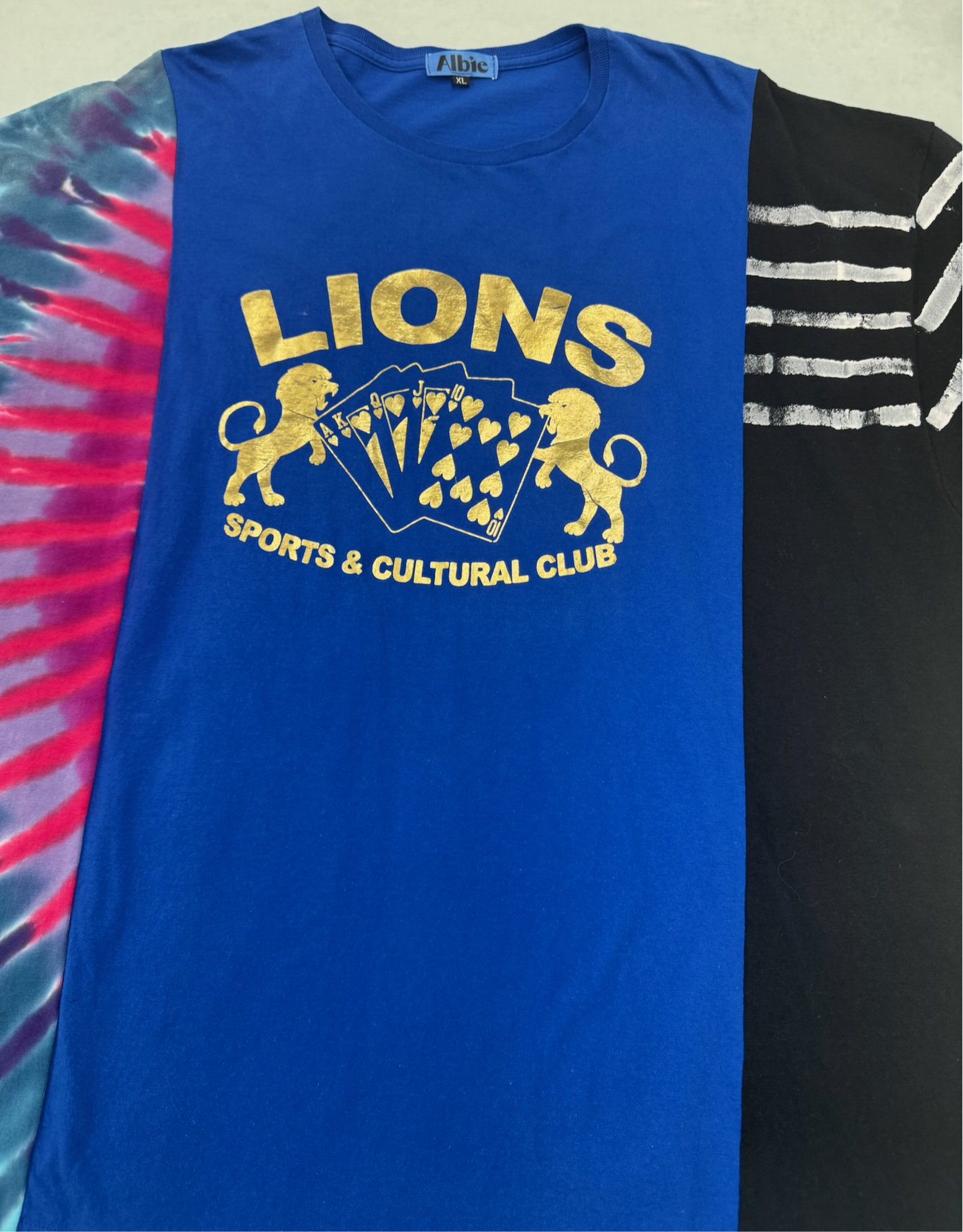 Lions Tee size XL