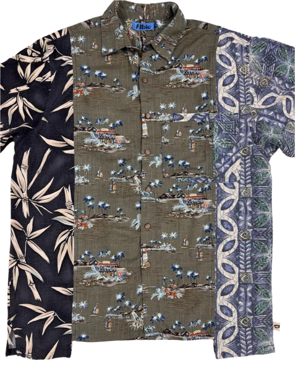 Hawaiian Boats Triple Shirt Size M